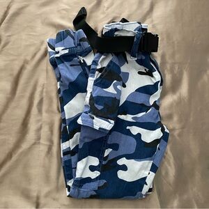 Small Charlotte Russe Women’s Blue and White Camo Cargo Pants / worn once